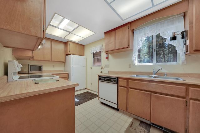 20191 Kit Ct, Volcano, CA 95689
