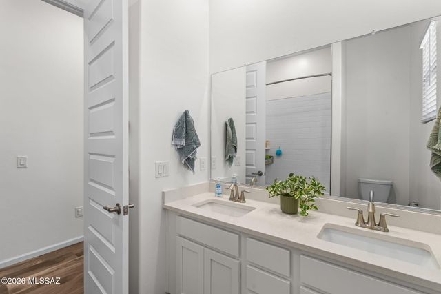 6690 W Winding Knoll Place, Marana, AZ 85658