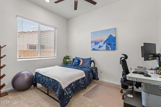 6690 W Winding Knoll Place, Marana, AZ 85658