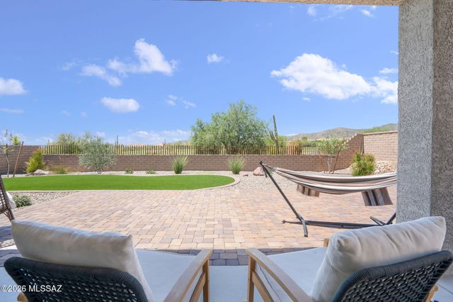 6690 W Winding Knoll Place, Marana, AZ 85658