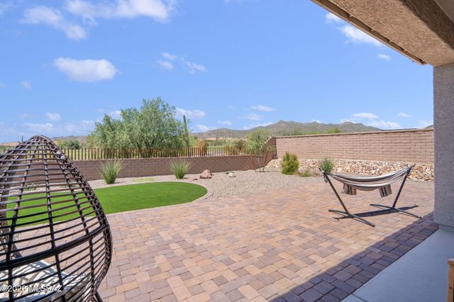 6690 W Winding Knoll Place, Marana, AZ 85658