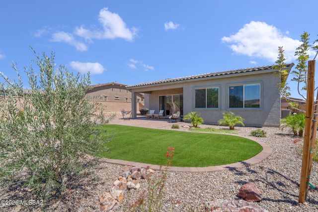 6690 W Winding Knoll Place, Marana, AZ 85658