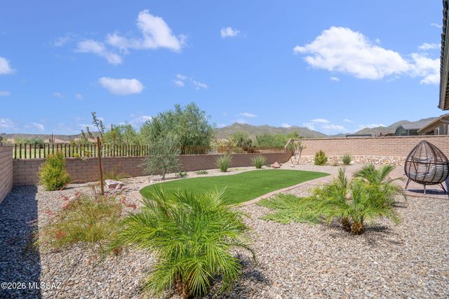 6690 W Winding Knoll Place, Marana, AZ 85658