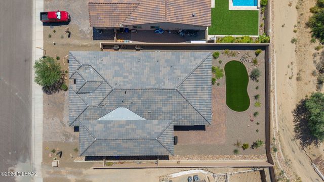 6690 W Winding Knoll Place, Marana, AZ 85658