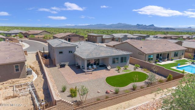 6690 W Winding Knoll Place, Marana, AZ 85658