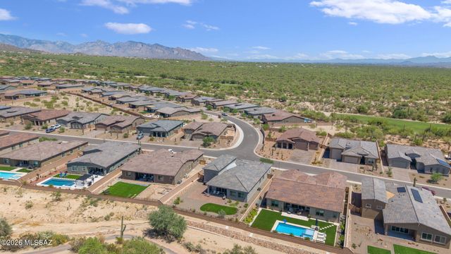 6690 W Winding Knoll Place, Marana, AZ 85658