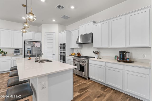 6690 W Winding Knoll Place, Marana, AZ 85658