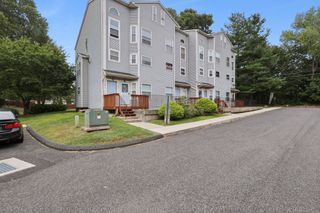 1655 North Colony Road 5001, Meriden, CT 06450