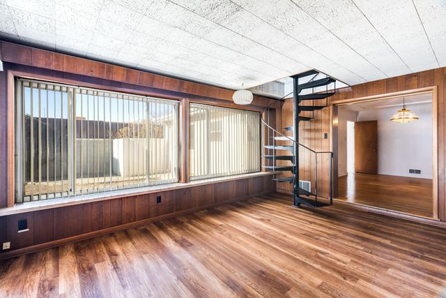 4160 Marble Avenue NE, Albuquerque, NM 87110