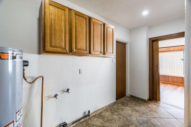 4160 Marble Avenue NE, Albuquerque, NM 87110