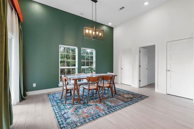 4013 Legend Trail, Granbury, TX 76049