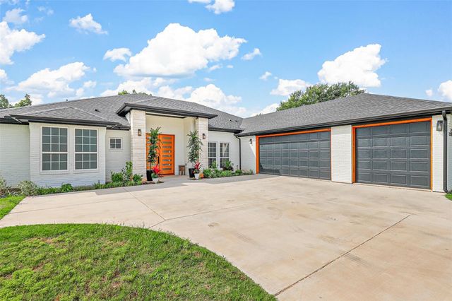 4013 Legend Trail, Granbury, TX 76049