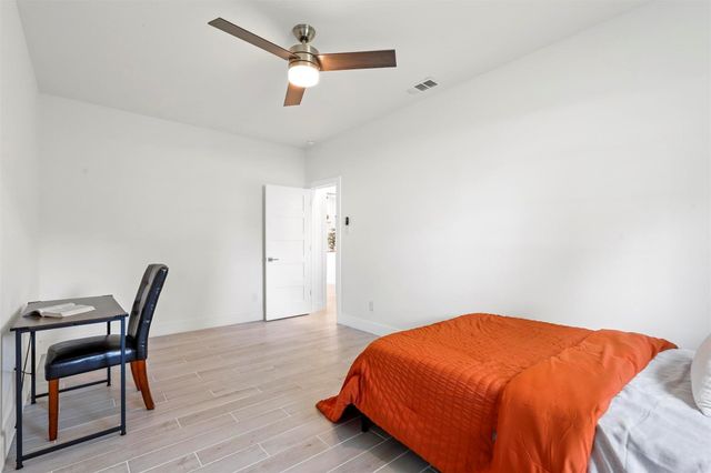 4013 Legend Trail, Granbury, TX 76049