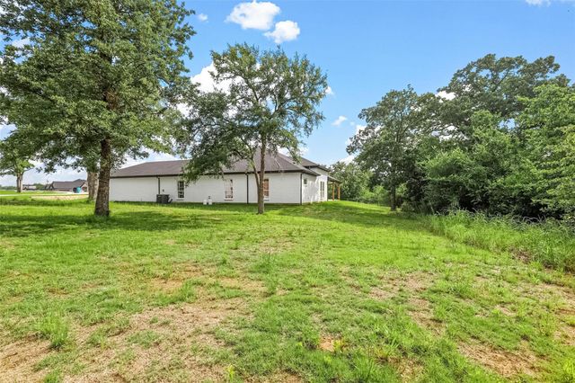 4013 Legend Trail, Granbury, TX 76049