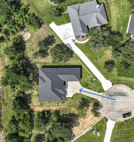 4013 Legend Trail, Granbury, TX 76049