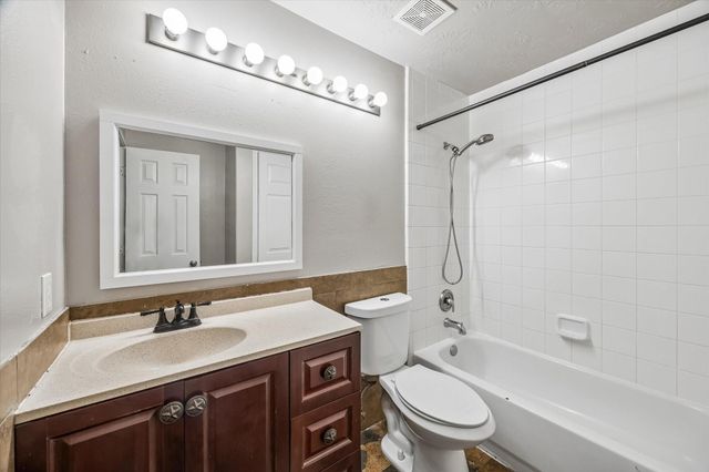 6615 Grant Drive, Magnolia, TX 77354