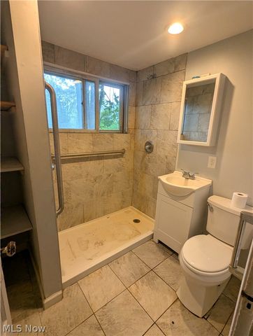 4047 John Street, Atwater, OH 44201
