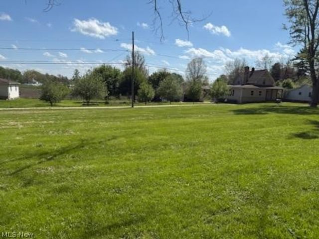 4047 John Street, Atwater, OH 44201