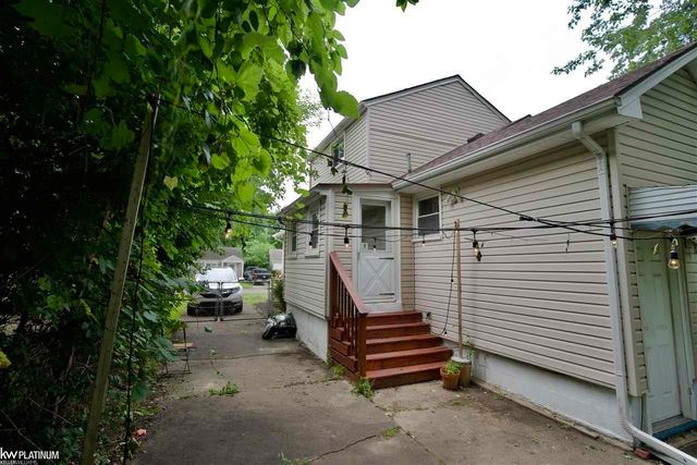 564 Stratford Road, Ferndale, MI 48220