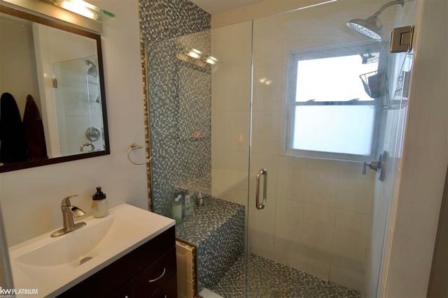 564 Stratford Road, Ferndale, MI 48220