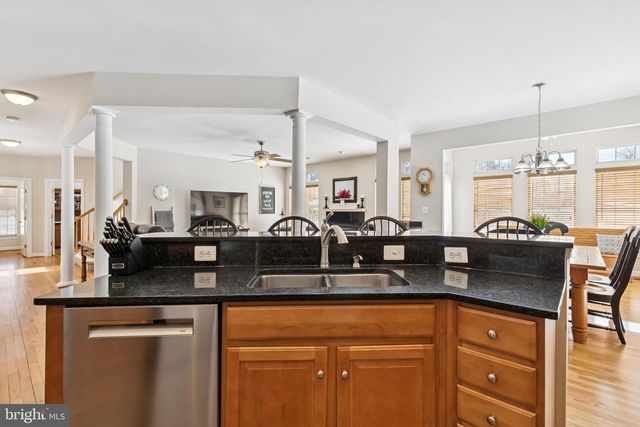 12870 EDWIN DR, Nokesville, VA 20181