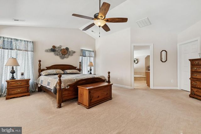 12870 EDWIN DR, Nokesville, VA 20181