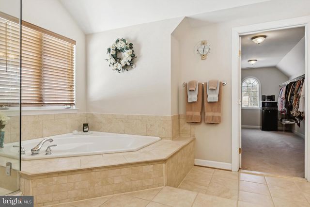 12870 EDWIN DR, Nokesville, VA 20181