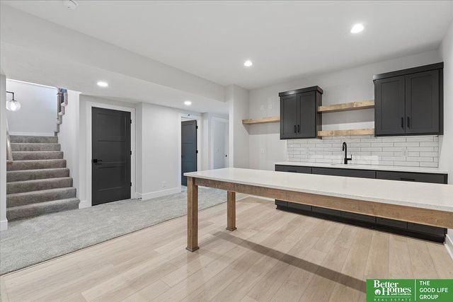 22122 Hampton Drive, Gretna, NE 68028