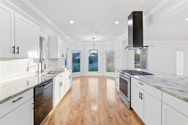 611 Azalea Drive, Forney, TX 75126