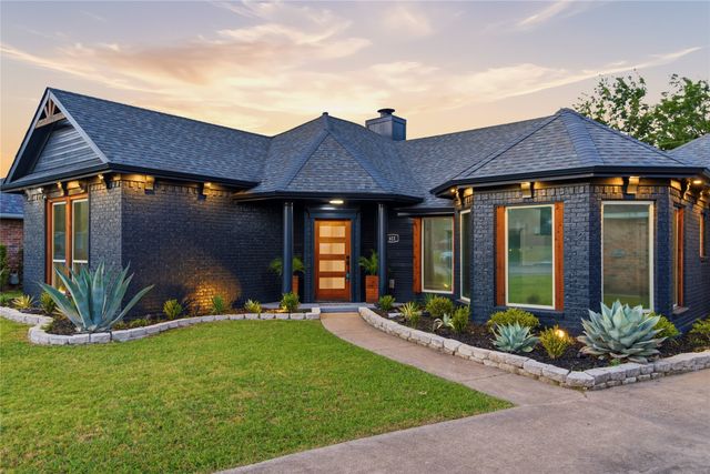 611 Azalea Drive, Forney, TX 75126