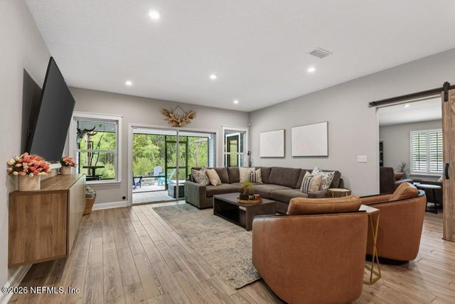 360 MEADOW CREEK Drive, St. Johns, FL 32259