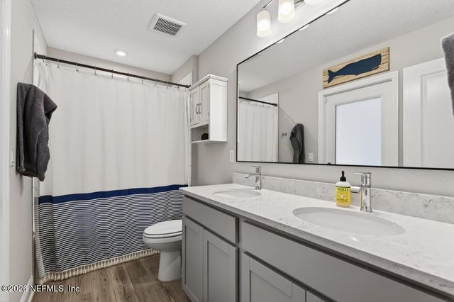 360 MEADOW CREEK Drive, St. Johns, FL 32259