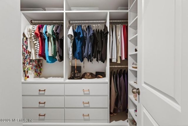 360 MEADOW CREEK Drive, St. Johns, FL 32259