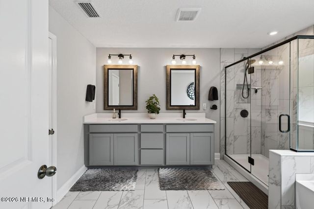 360 MEADOW CREEK Drive, St. Johns, FL 32259