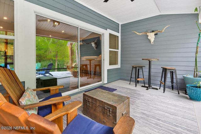 360 MEADOW CREEK Drive, St. Johns, FL 32259