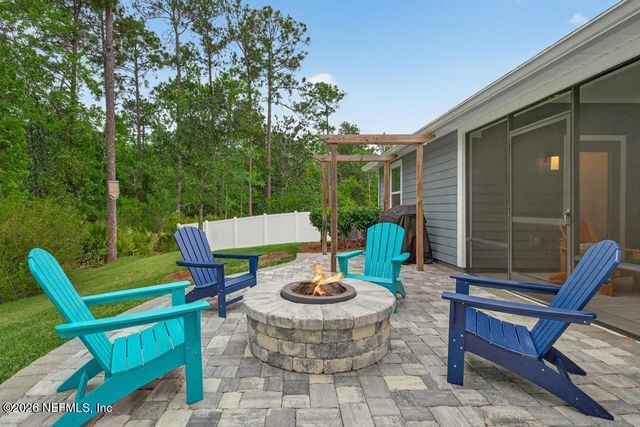 360 MEADOW CREEK Drive, St. Johns, FL 32259