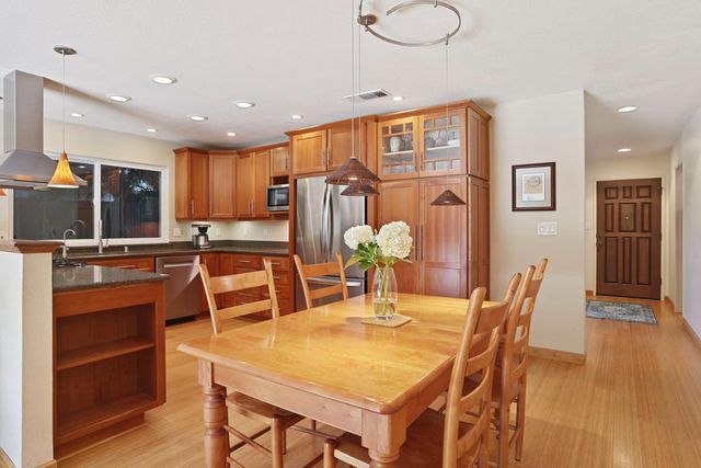 3400 Laguna Ave, Davis, CA 95618