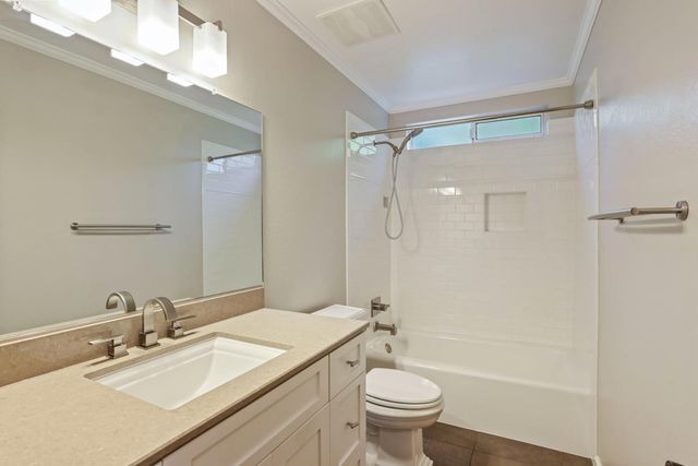 3400 Laguna Ave, Davis, CA 95618