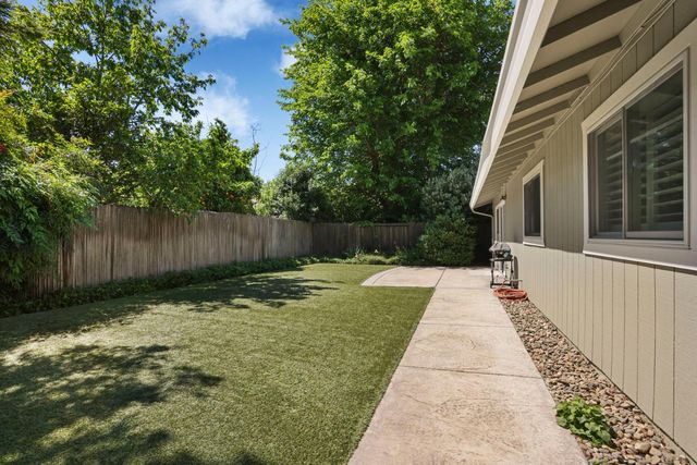 3400 Laguna Ave, Davis, CA 95618