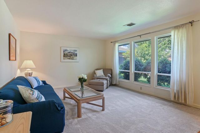 3400 Laguna Ave, Davis, CA 95618