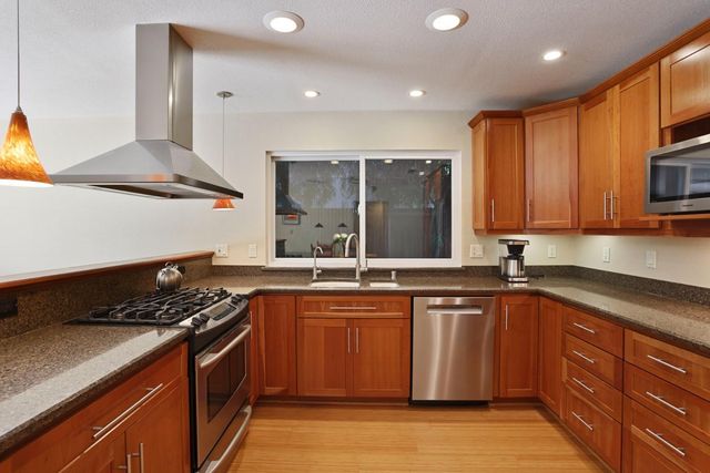 3400 Laguna Ave, Davis, CA 95618