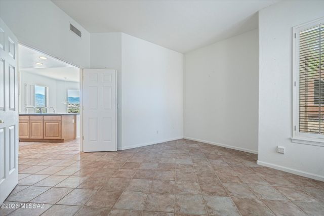 7647 S Galileo Lane, Tucson, AZ 85747