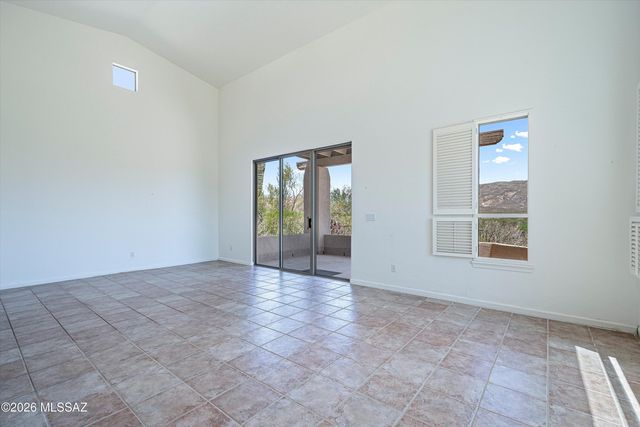 7647 S Galileo Lane, Tucson, AZ 85747