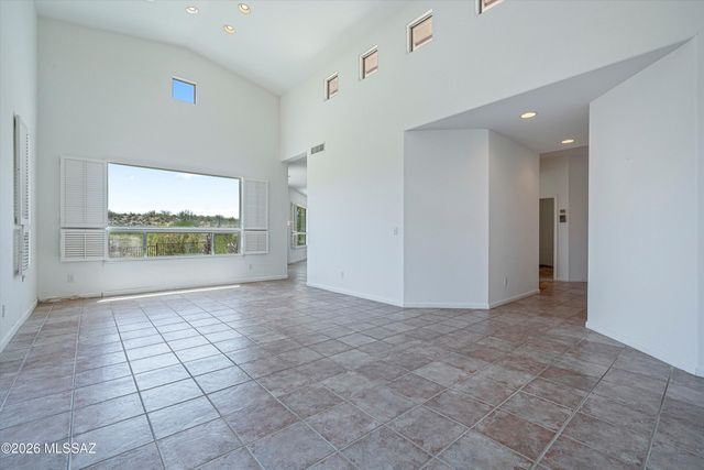 7647 S Galileo Lane, Tucson, AZ 85747