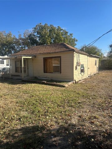 1015 S Pecos, Coleman, TX 76834
