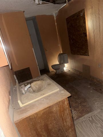 1015 S Pecos, Coleman, TX 76834