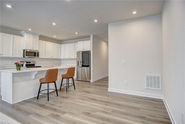 1605 Redwing Arc, Chesapeake, VA 23323