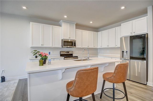 1605 Redwing Arc, Chesapeake, VA 23323