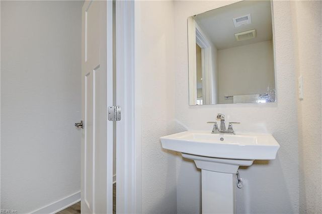 1605 Redwing Arc, Chesapeake, VA 23323