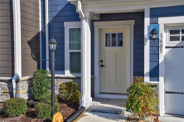 1605 Redwing Arc, Chesapeake, VA 23323